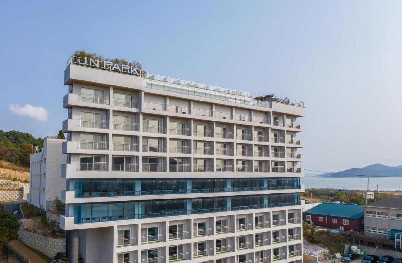 JN PARK Hotel Incheon Buitenkant foto